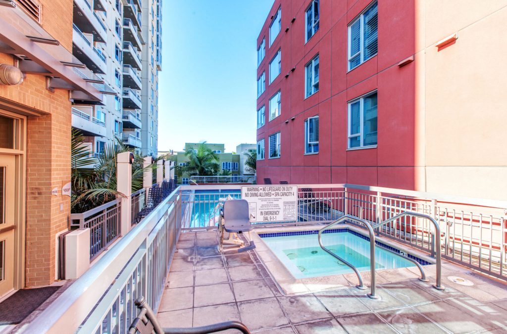 300 West Beach Street Unit 1807